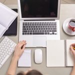 Surface LaptopとMacbookならどっちがいい?スペックや価格などの違いを比較してみた。